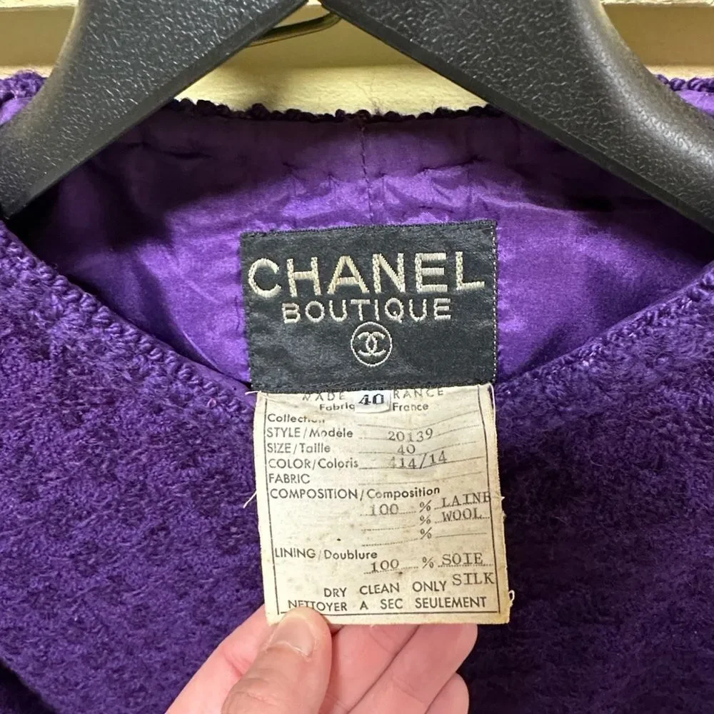 Rare Vintage Chanel Boutique Wool/Silk (tweed-like) Blazer Inner Chain Link